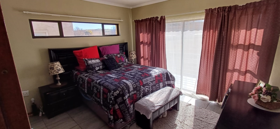 2 Bedroom Property for Sale in Loch Athlone Free State